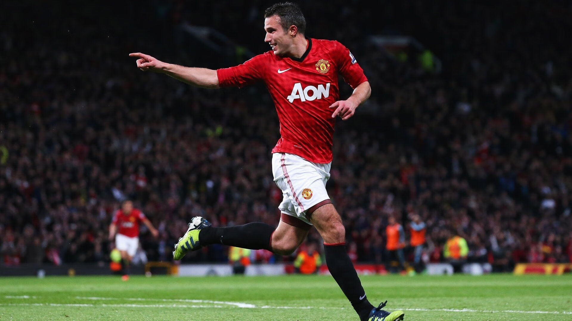 【多角度直播体验】虚拟现实带来沉浸式观赛新玩法,沉浸式虚拟演播室