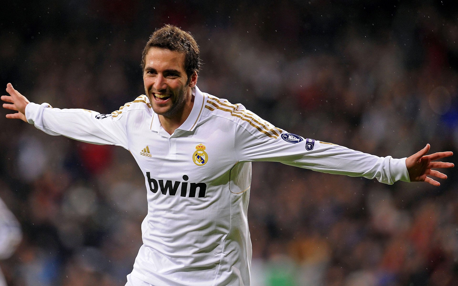 拉恩：他让全黑队的外线进攻充满了极速与爆发，防线根本无法阻挡